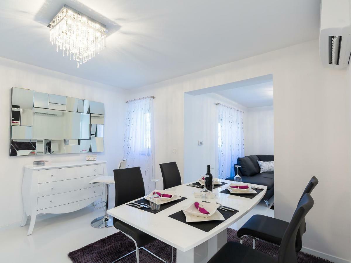 Apartmani Beril Lux Rovinj Ngoại thất bức ảnh