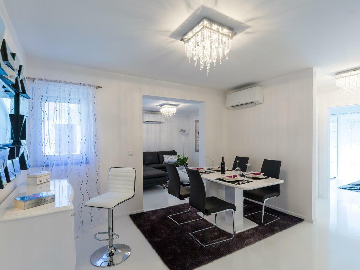 Apartmani Beril Lux Rovinj Ngoại thất bức ảnh