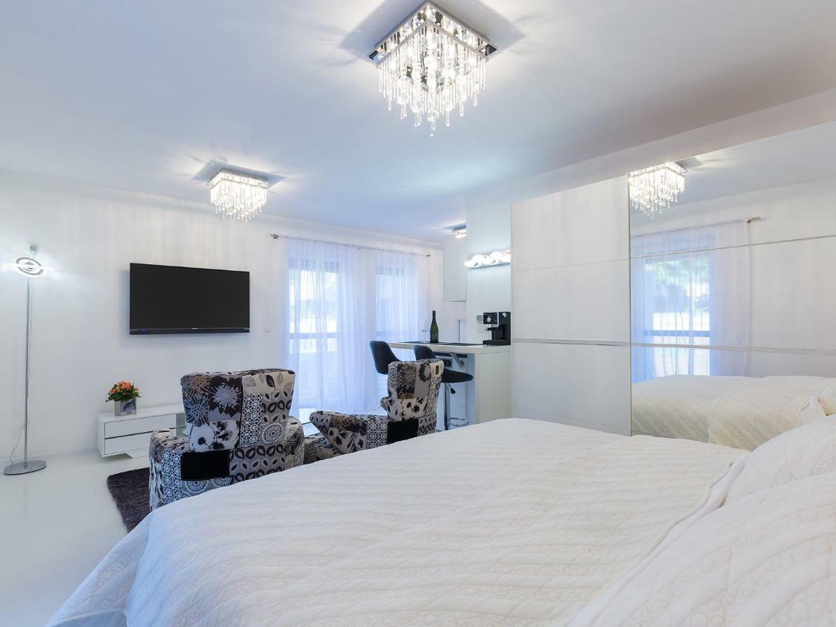 Apartmani Beril Lux Rovinj Ngoại thất bức ảnh