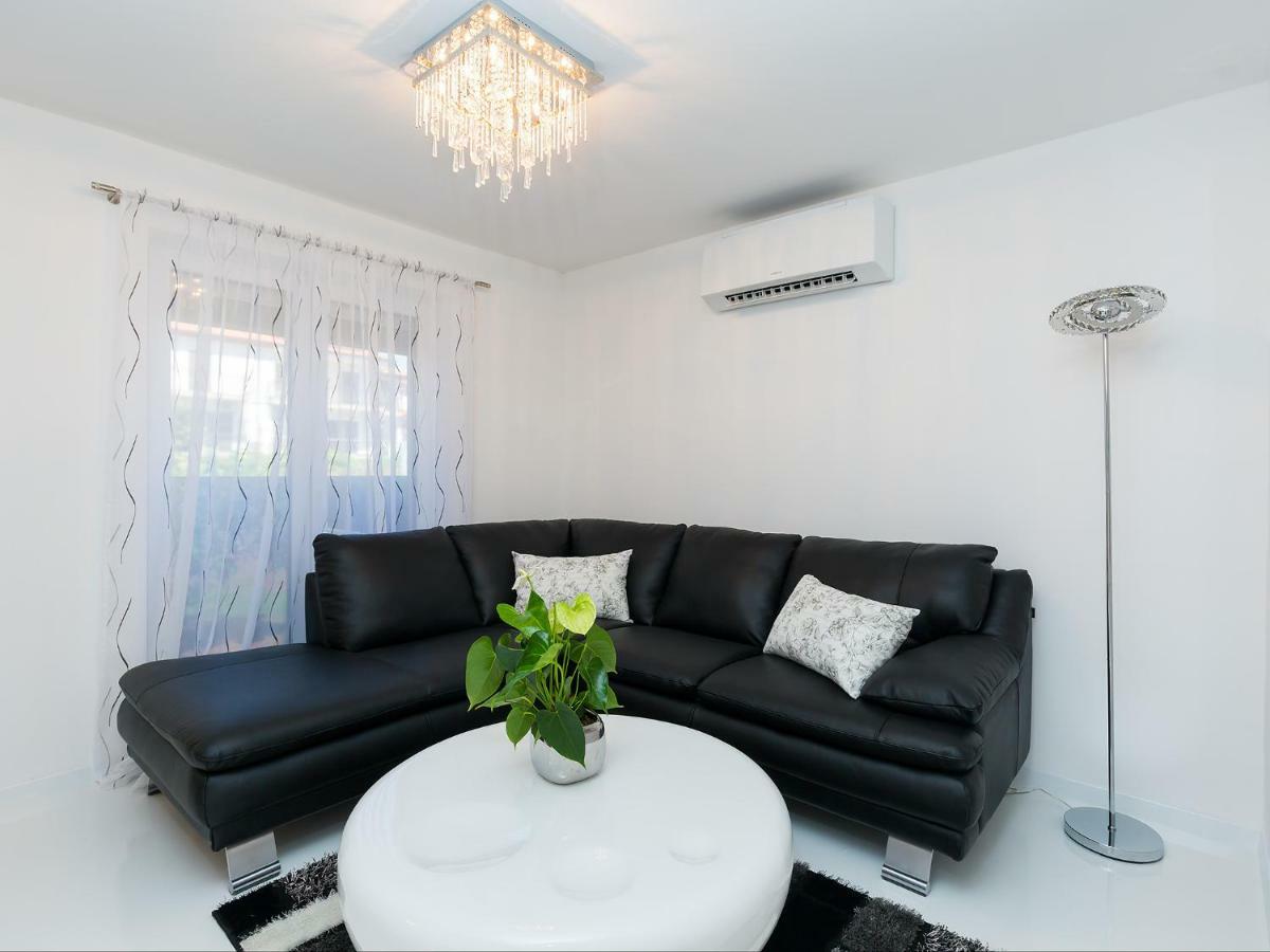 Apartmani Beril Lux Rovinj Ngoại thất bức ảnh