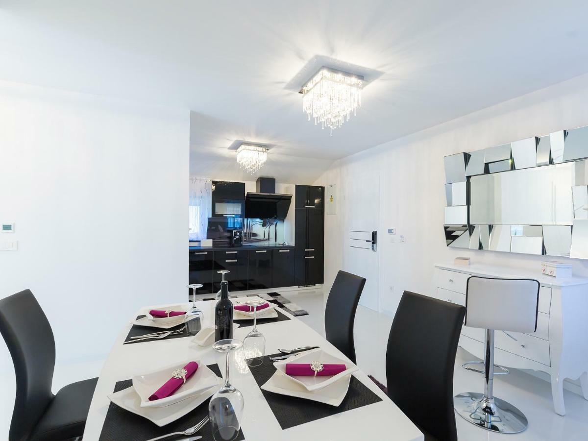 Apartmani Beril Lux Rovinj Ngoại thất bức ảnh